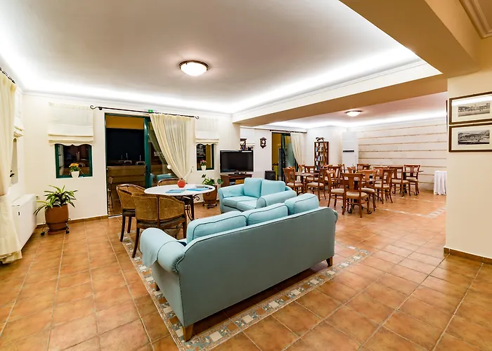 Andreolas Luxury Suites