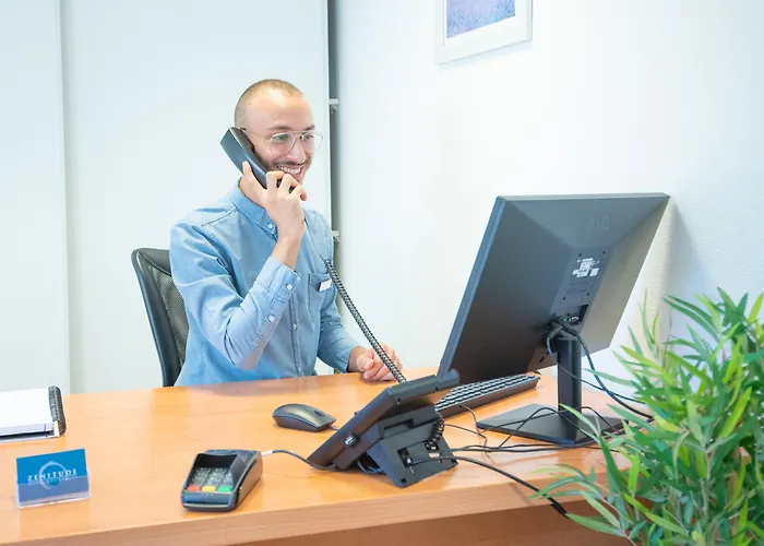Zenitude Hôtel-Résidences Le Tholonet