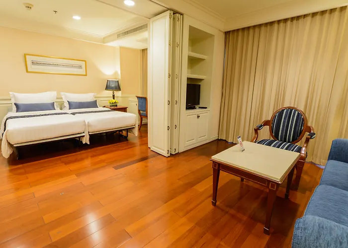 Centre Point Sukhumvit 10