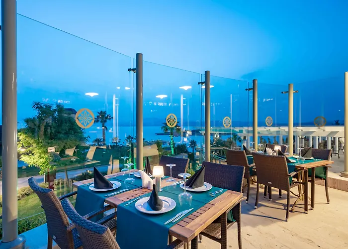 Royal Teos Thermal Resort Clinic & Spa - Halal Hotel Seferihisar