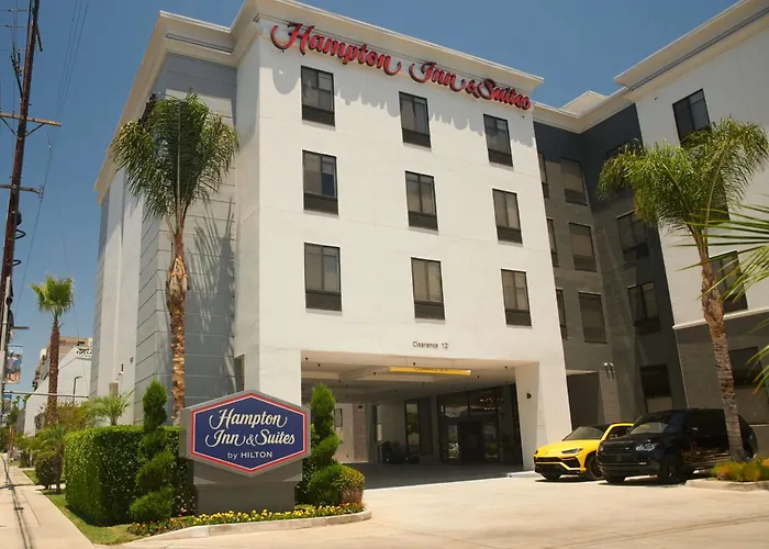 Hampton Inn & Suites Sherman Oaks