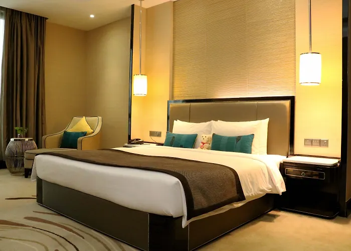 Pacific Regency Suites
