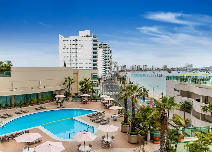 Hotel Colon Salinas