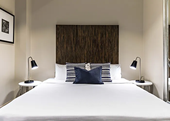 Hotel Diplomat Sydney