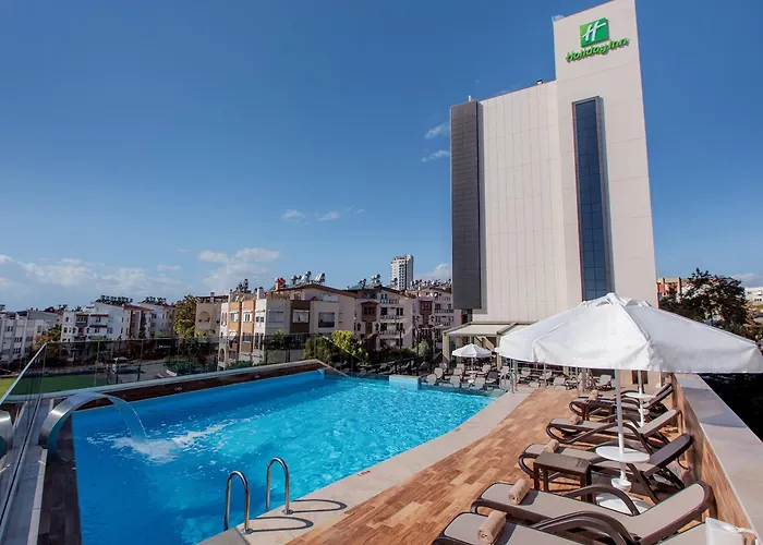 Holiday Inn - Lara By Ihg
