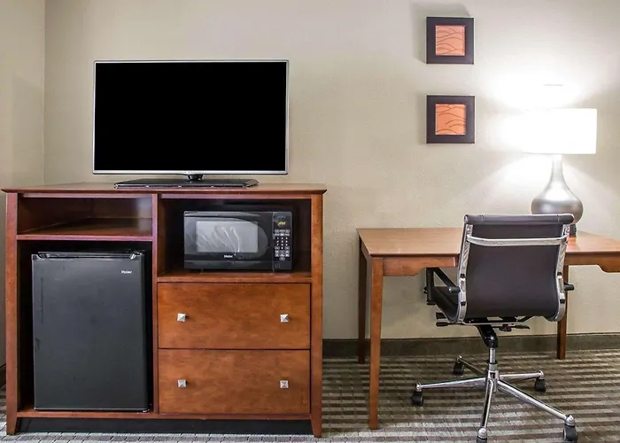 Comfort Inn Hammond I-94
