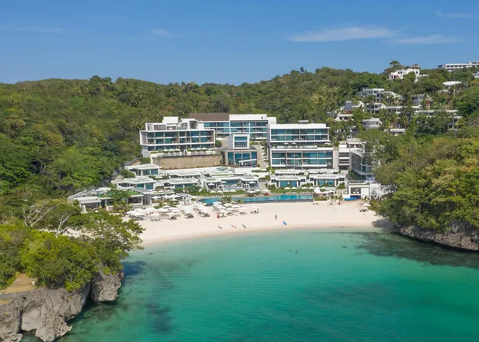 Crimson And Spa Boracay