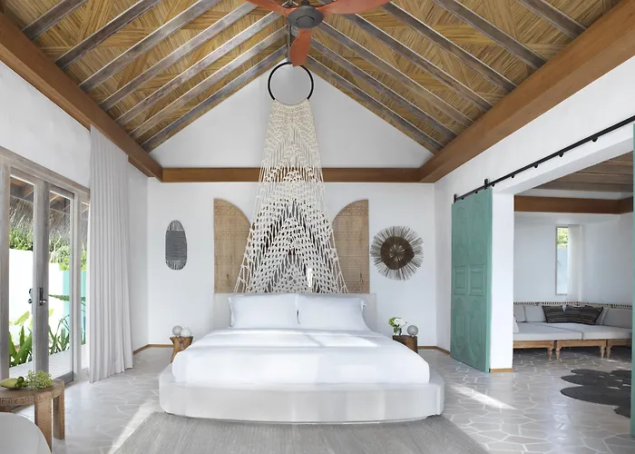 Sirru Fen Fushi Private Lagoon Resort Maldives