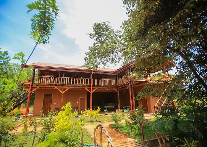 Jungle Hut Resort Sigiriya