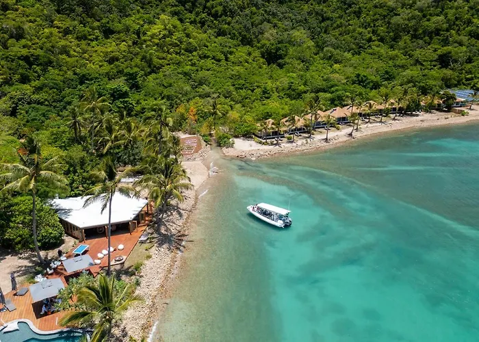 Elysian Luxury Eco Island Retreat (Adults Only)