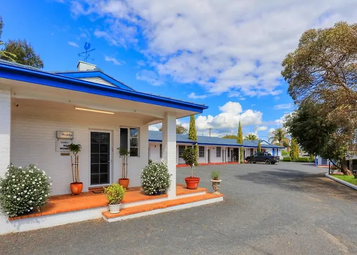 Colonial Motel & Apartments