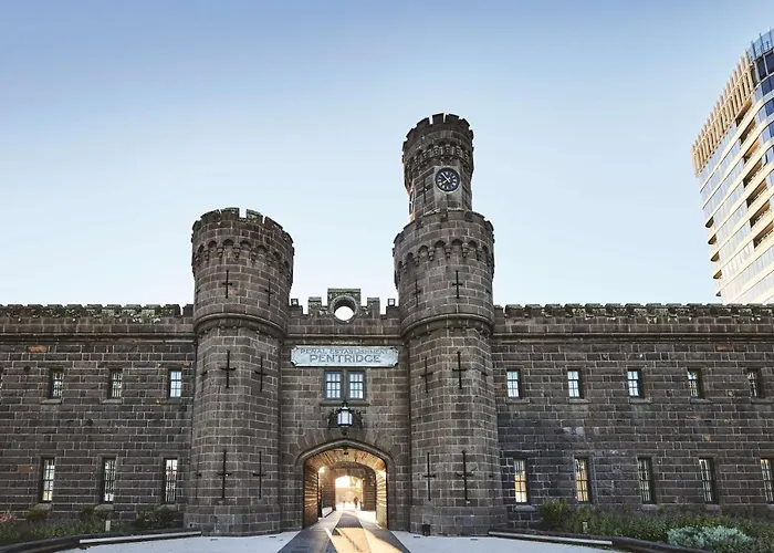 Adina Apartment , Pentridge