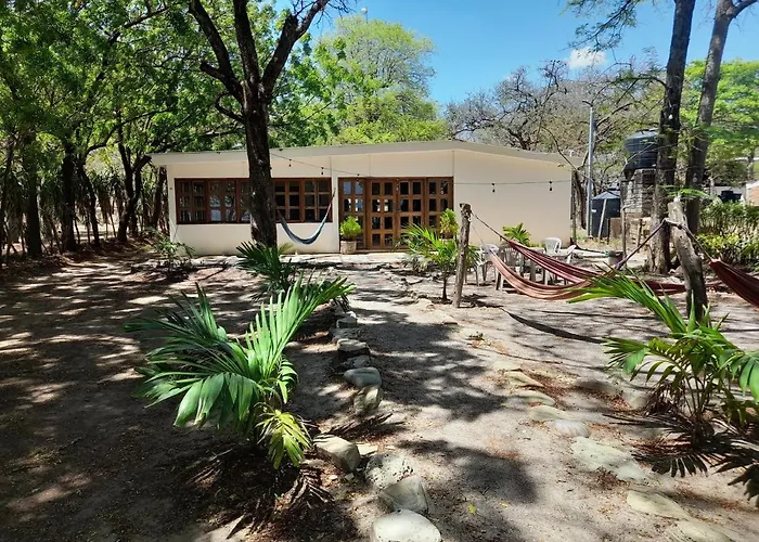 Popoyo Surfcamp