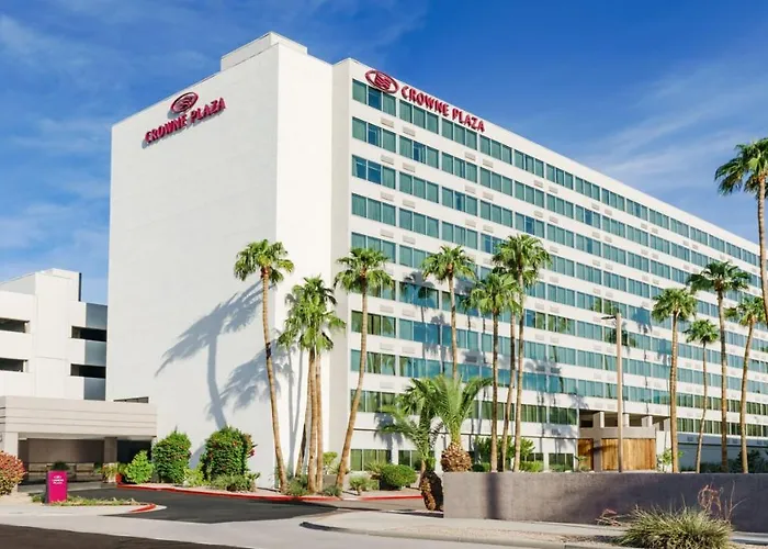Best 26 Spa Hotels in Phoenix for a Relaxing Getaway