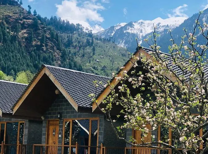 Winterfell The Stay, Unique River Front Resort