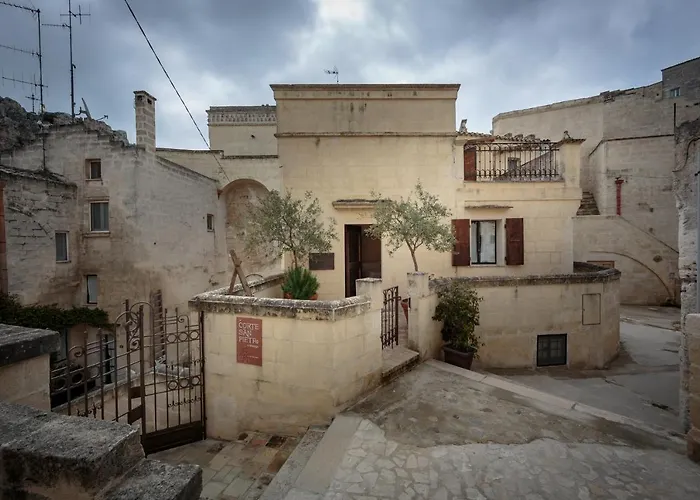 Corte San Pietro