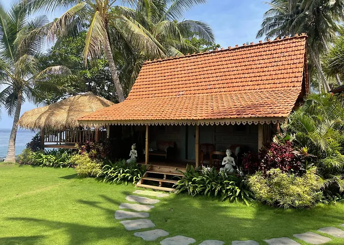 Louka Beach Bali Tianyar