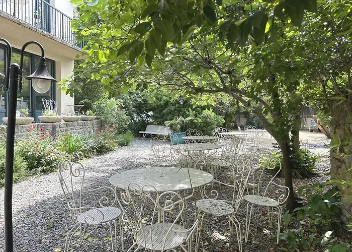 La Villa Carcassonne, piscine chauffée, Cité à 600m, Clim, Parking, Borne VE