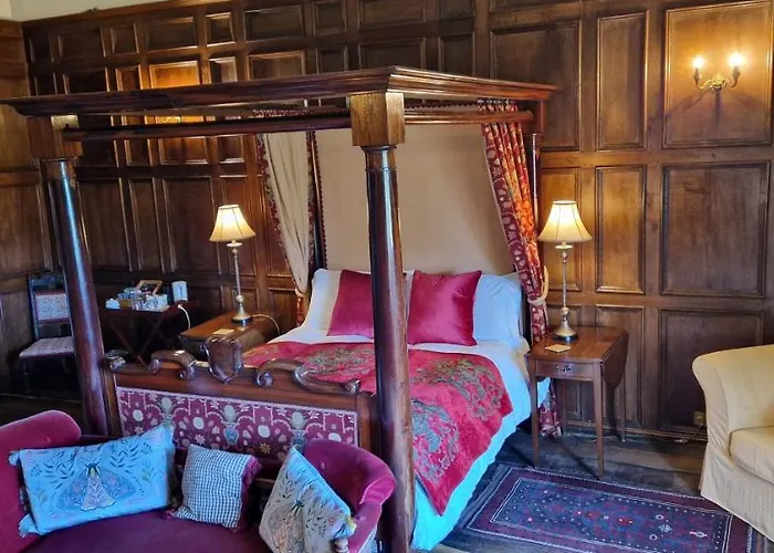 Braithwaite Hall Bed & Breakfast