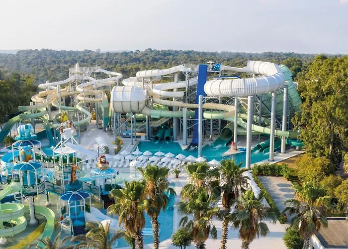 Paloma Oceana Hotel Side