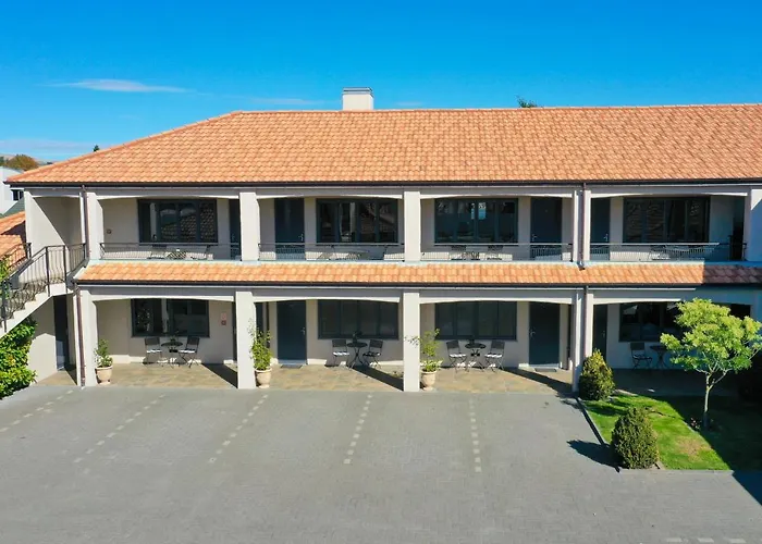 Harvest Lodge Motel