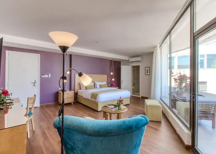The Liwan Hotel