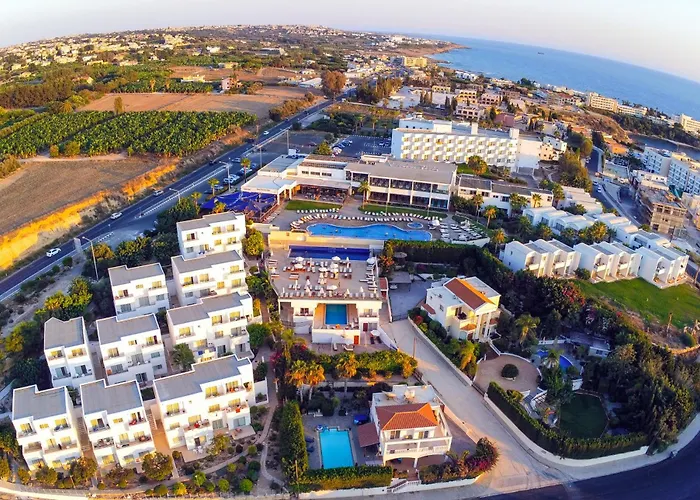 Theo Sunset Bay Hotel