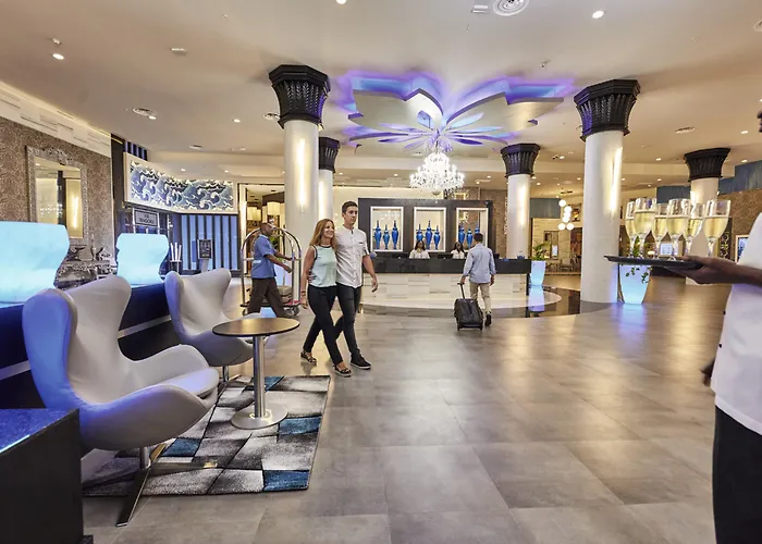 Riu Palace Paradise Island (Adults Only) Creek Village