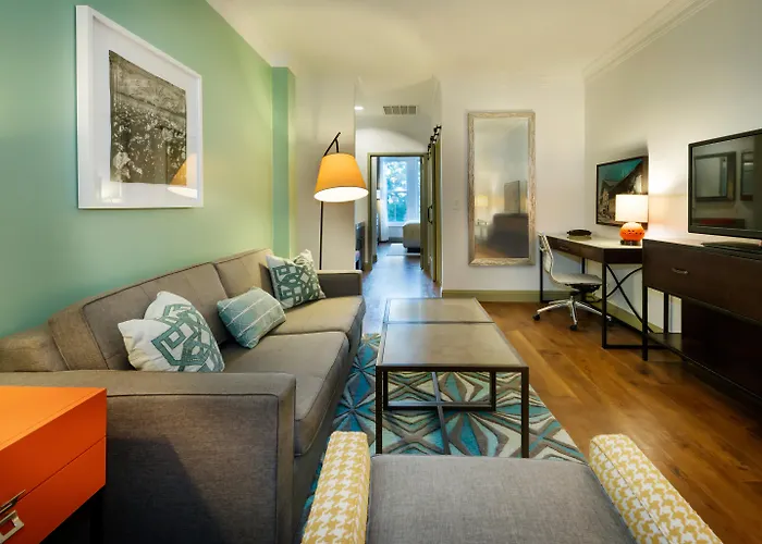 Hotel Indigo Savannah Historic District By Ihg