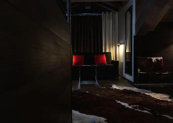 Avenue Lodge Hotel & Spa