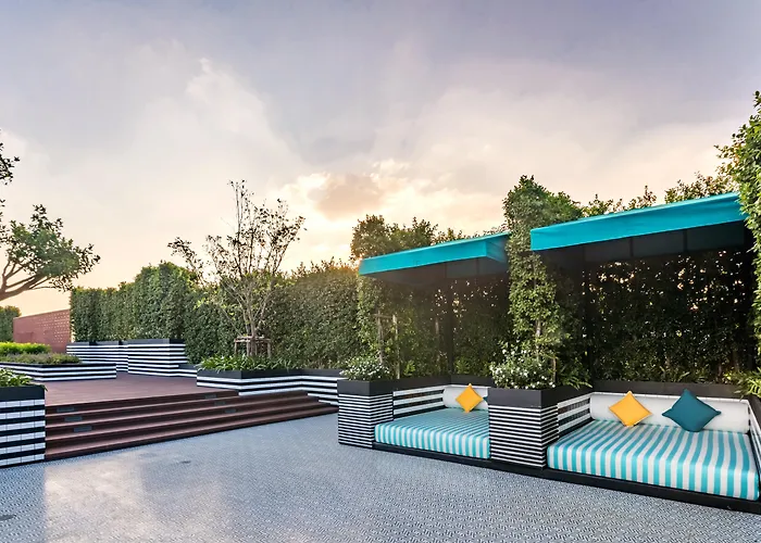Holiday Inn Express Bangkok Soi Soonvijai By Ihg