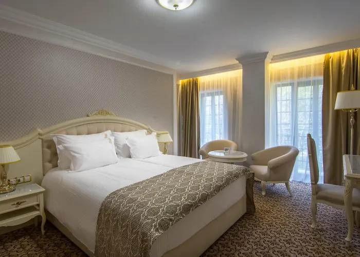 Residence City Garden: Excellence-Awarded Five-Star Urban Retreat Plovdiv