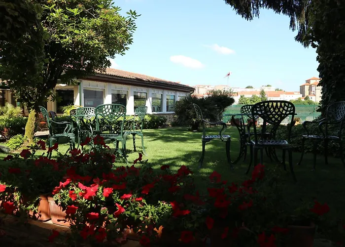 Hotel Virxe Da Cerca By Pousadas De Compostela
