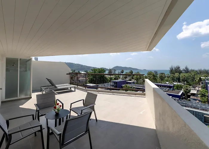 Hotel Andaman Embrace Patong, Phuket
