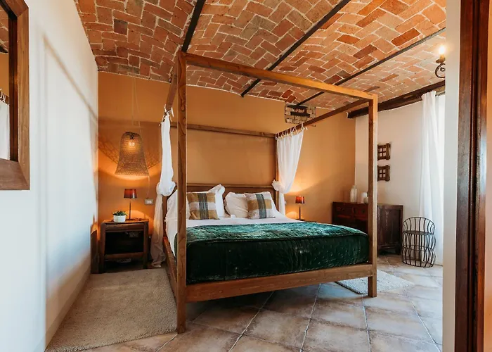 La Villa Hotel