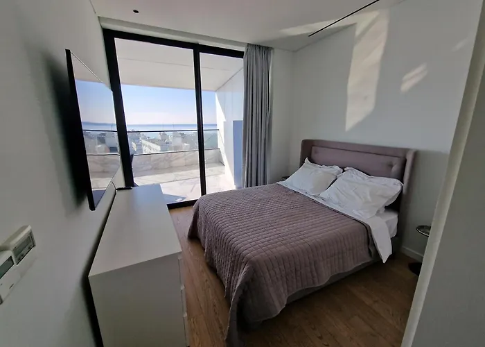 Icon - Private Holiday Apartments