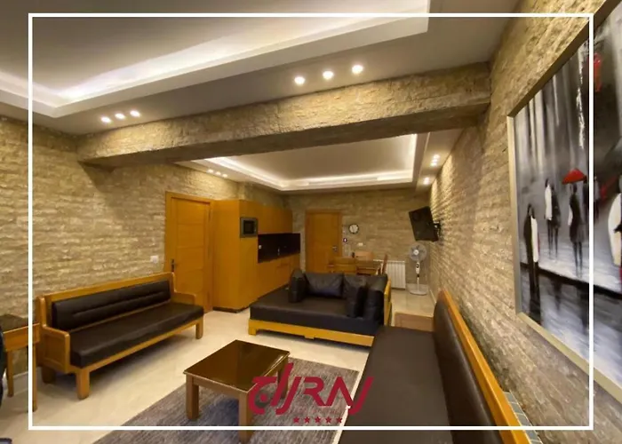 Raj Hotel