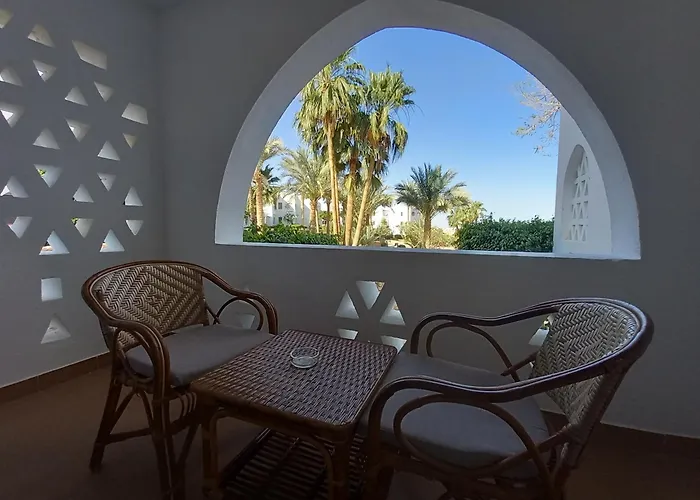Private One Bedroom Domina Coral Bay
