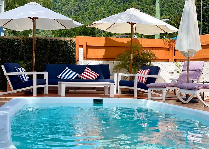 Paradise Court Holiday Units