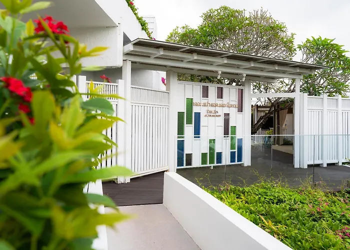 Hotel The Nai Harn
