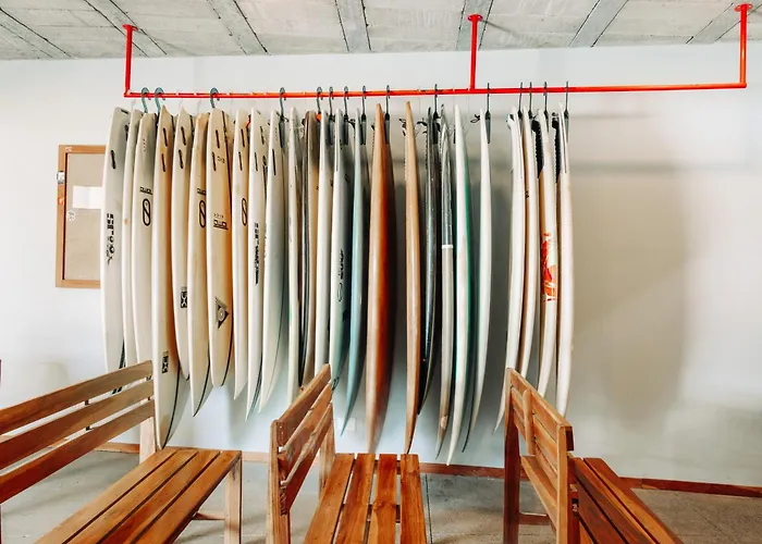 Puro Surf Hotel & Performance Academy