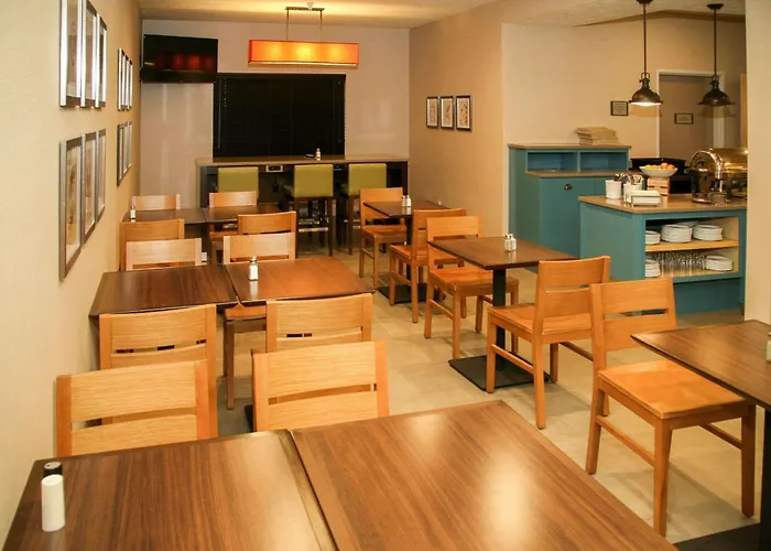 Country Inn & Suites By Radisson, Prineville, Or