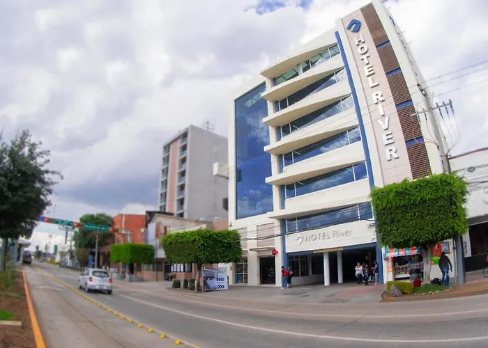 Hotel River Poliforum