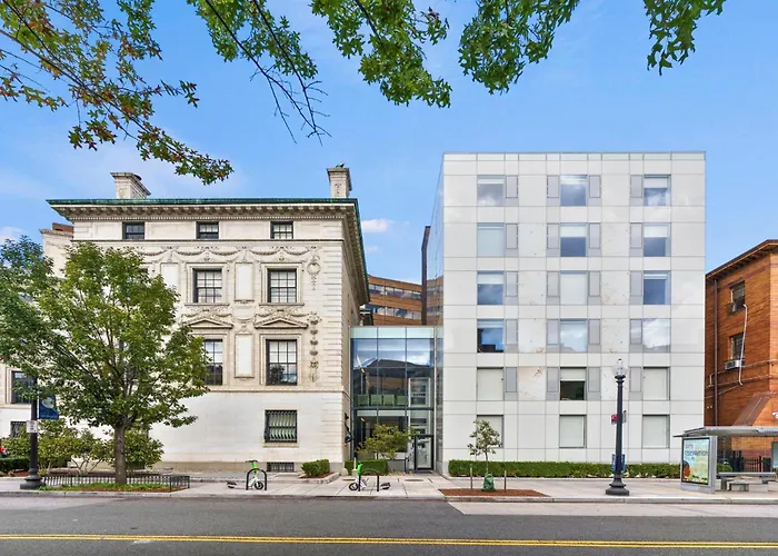 Placemakr Dupont Circle