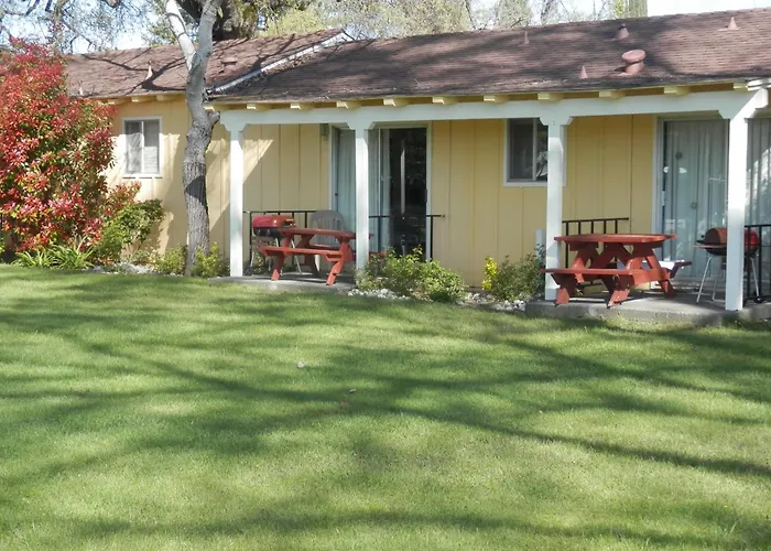 Skylark Shores Resort