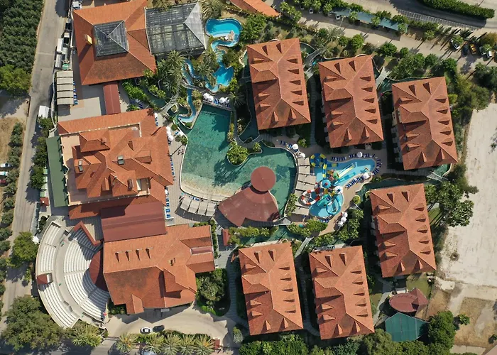 Hotel Club Grand Aqua Colakli