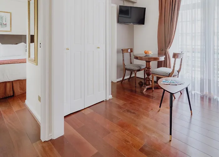 Orly Suites