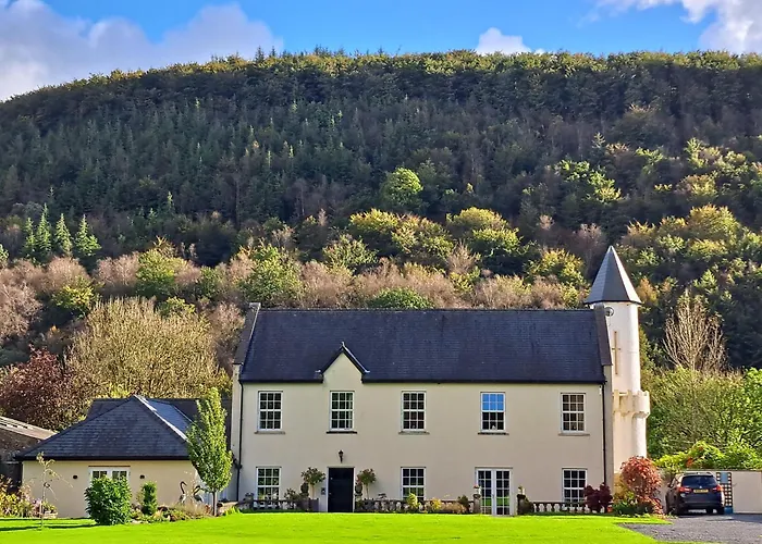 Glangwili Mansion - Luxury 5 Star Bed & Breakfast Carmarthen