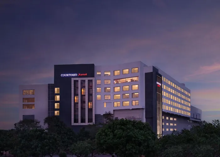 Courtyard By Marriott