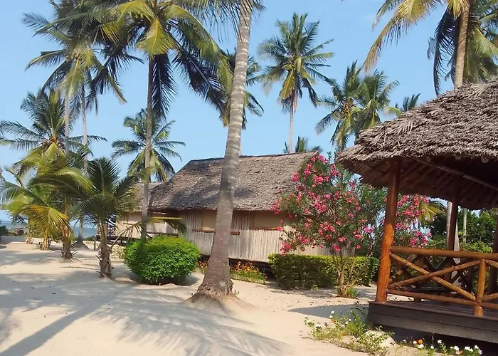 Barry'S Beach Resort Pangani Mkwaja